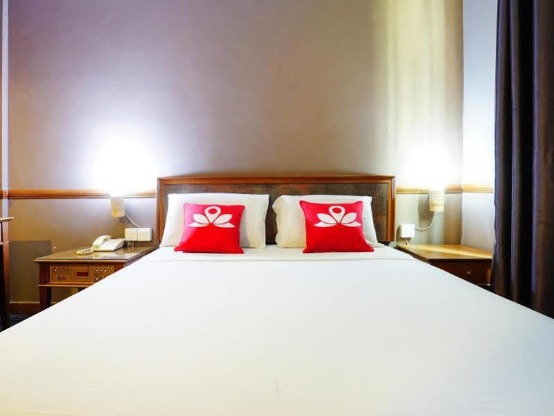 Zen Rooms Geylang Сингапур Экстерьер фото